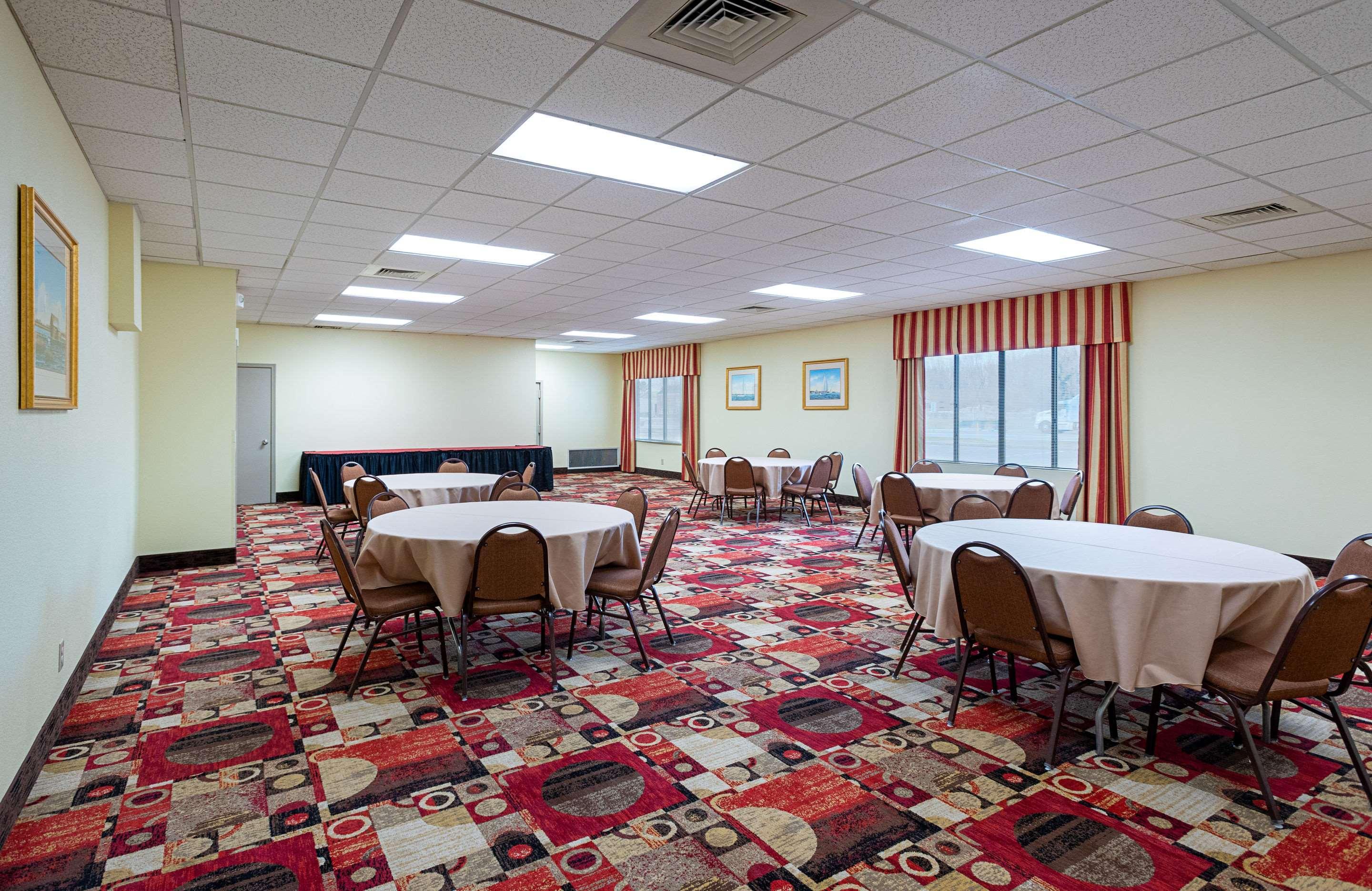 Quality Inn Истон Экстерьер фото