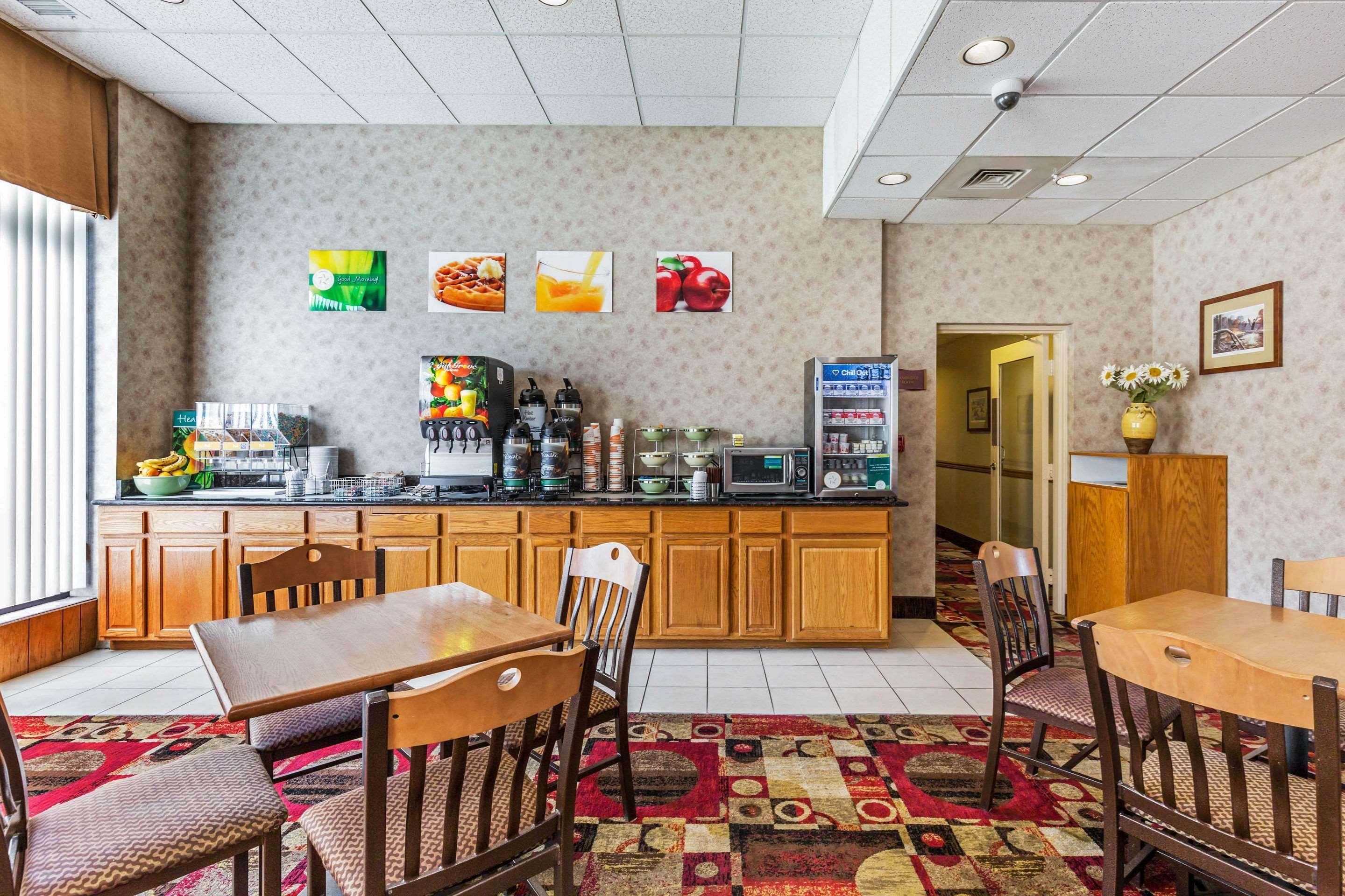 Quality Inn Истон Экстерьер фото