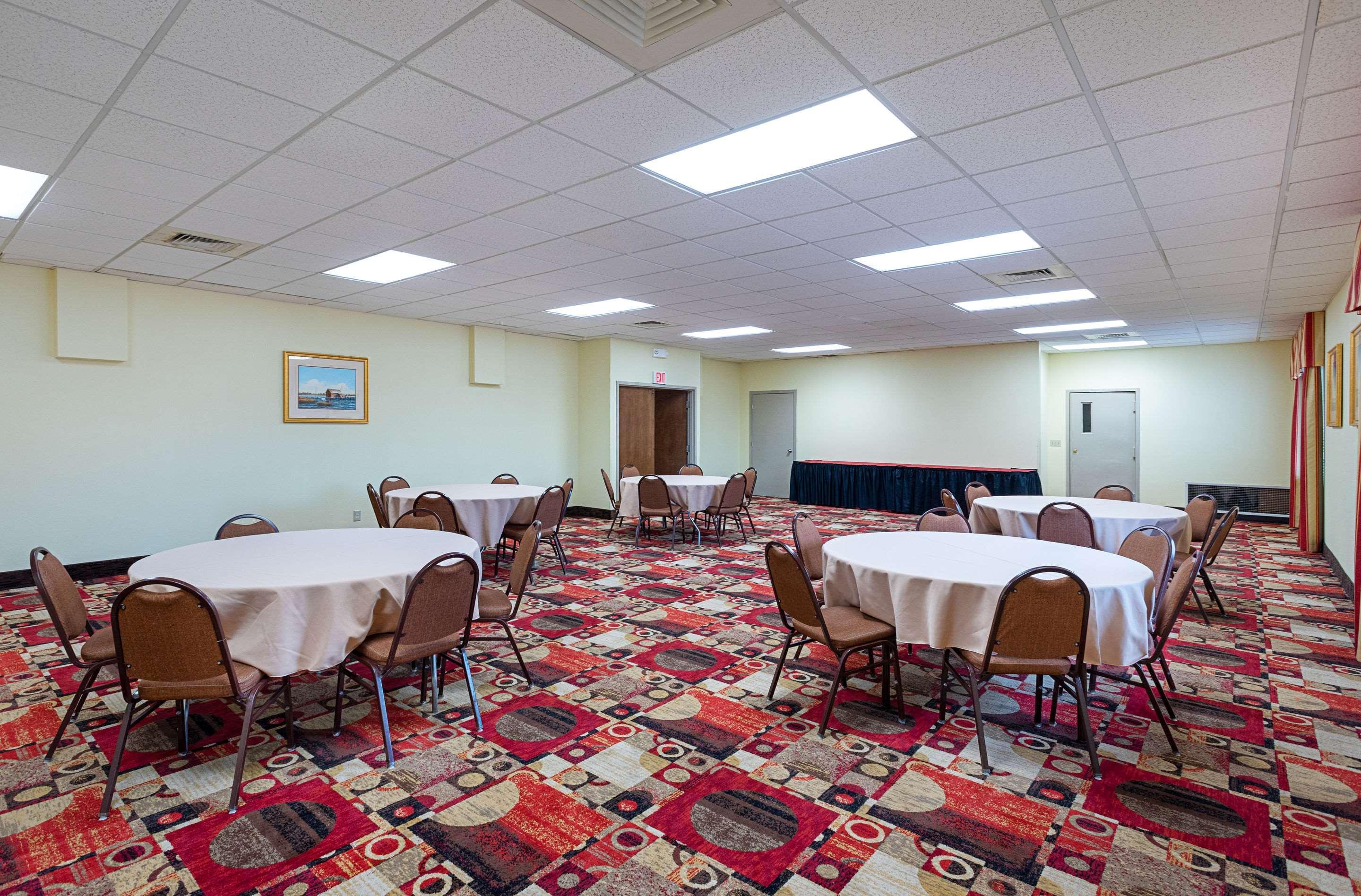 Quality Inn Истон Экстерьер фото