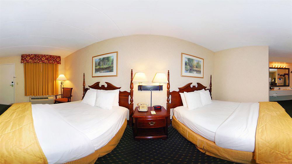 Quality Inn Истон Экстерьер фото